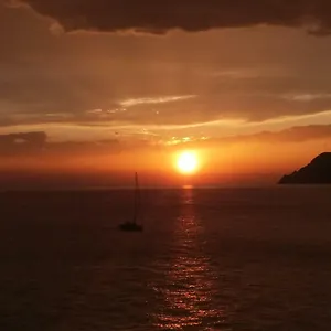 Appartamento Ca'la Luna - In Centro Con Terrazza, Riomaggiore